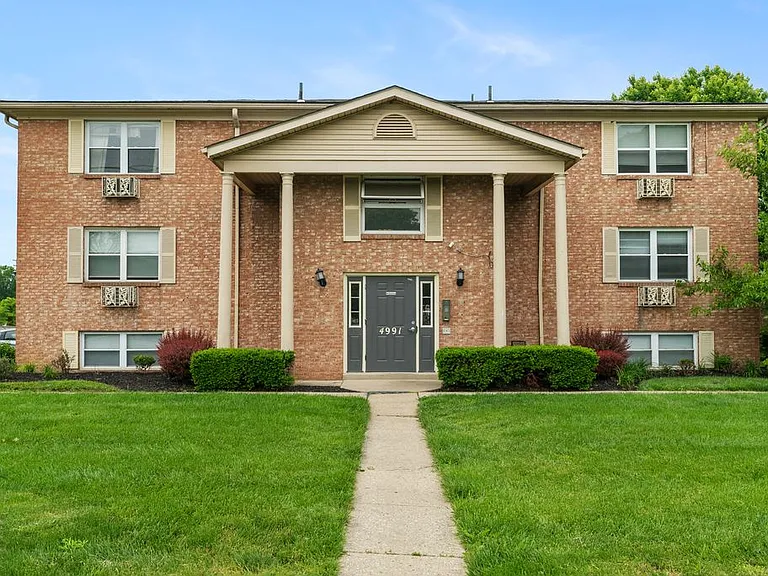4991 Arbor Village Dr — Photo 3