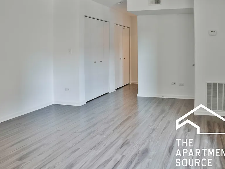 935 W Carmen Ave #6E — Photo 5