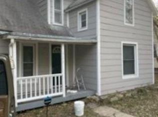 427 E 2nd St, Newton, KS 67114