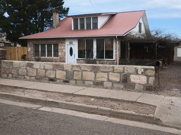 315 McCutcheon Ave W, Socorro, NM 87801