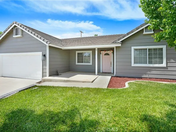 23466 Schooner Dr, Canyon Lake, CA 92587