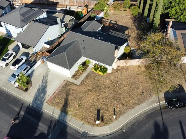 4400 Blanc Ct, Oakley, CA 94561