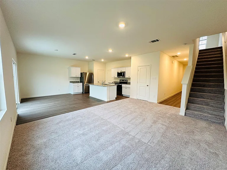 14850 Calderon — Photo 5