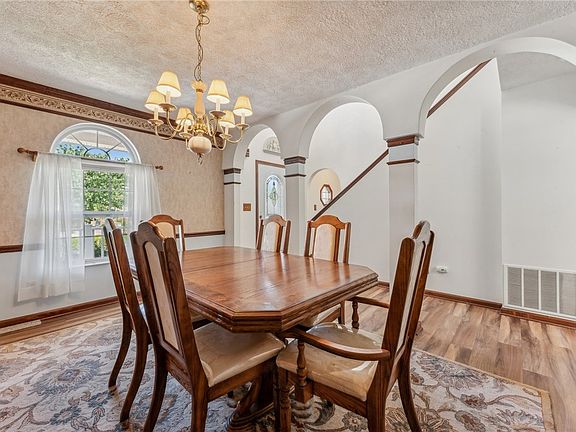 5th image of 2150 Windgap Dr
