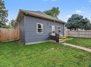 230 Dakota St, Akron, IA 51001