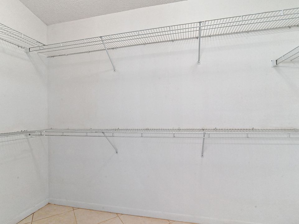 1st image of 4340 Sherwood Forest Drive