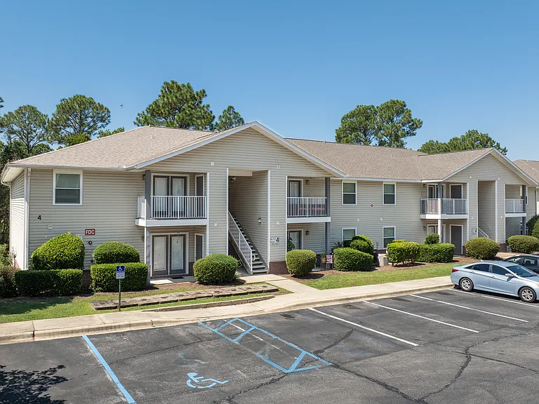 Riverwood Apartments — Photo 27