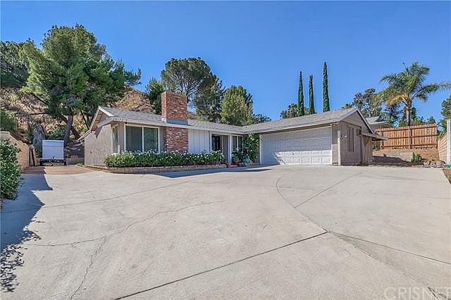 1st image of 28173 Oaklar Dr