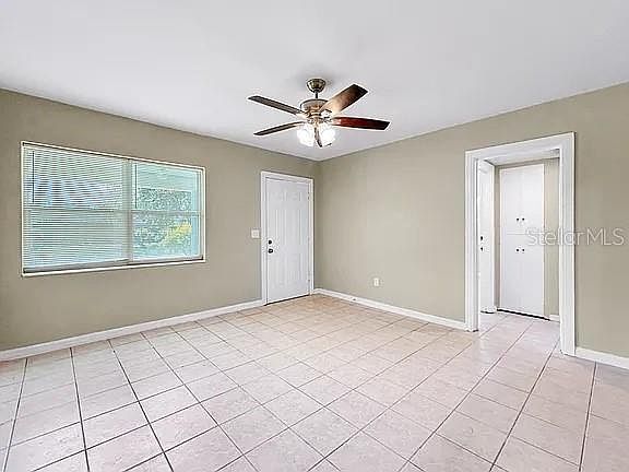 2nd image of 203 5TH AVENUE NW