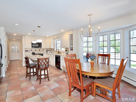 4th image of 102 Petersen Road