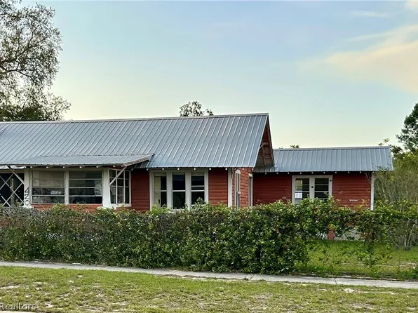 420 W Pleasant St, Avon Park, FL 33825