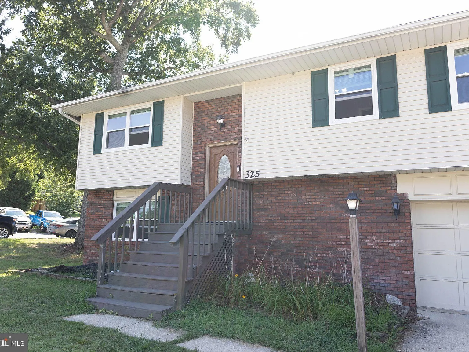 3 bed, 2.5 bath, 1936 sqft, $3,100 — Photo 1
