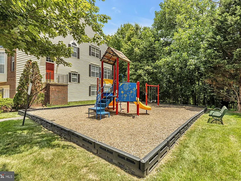 6747 Applemint Ln — Photo 52