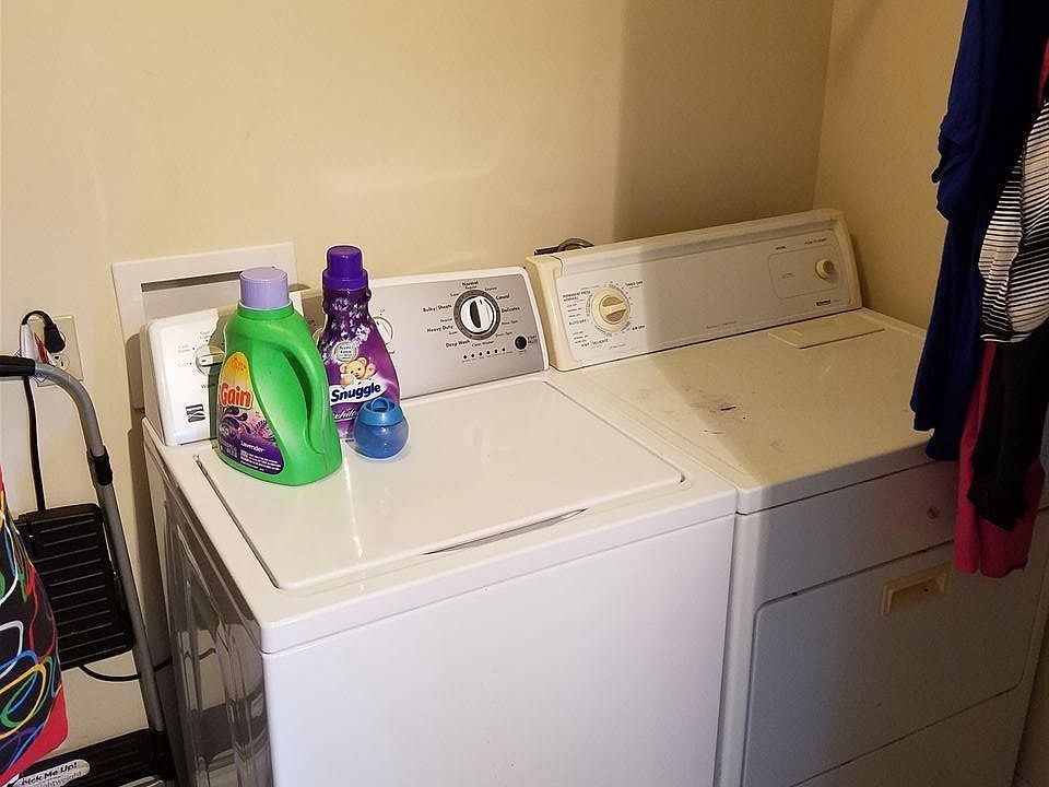 Laundry-Off the Kitchen