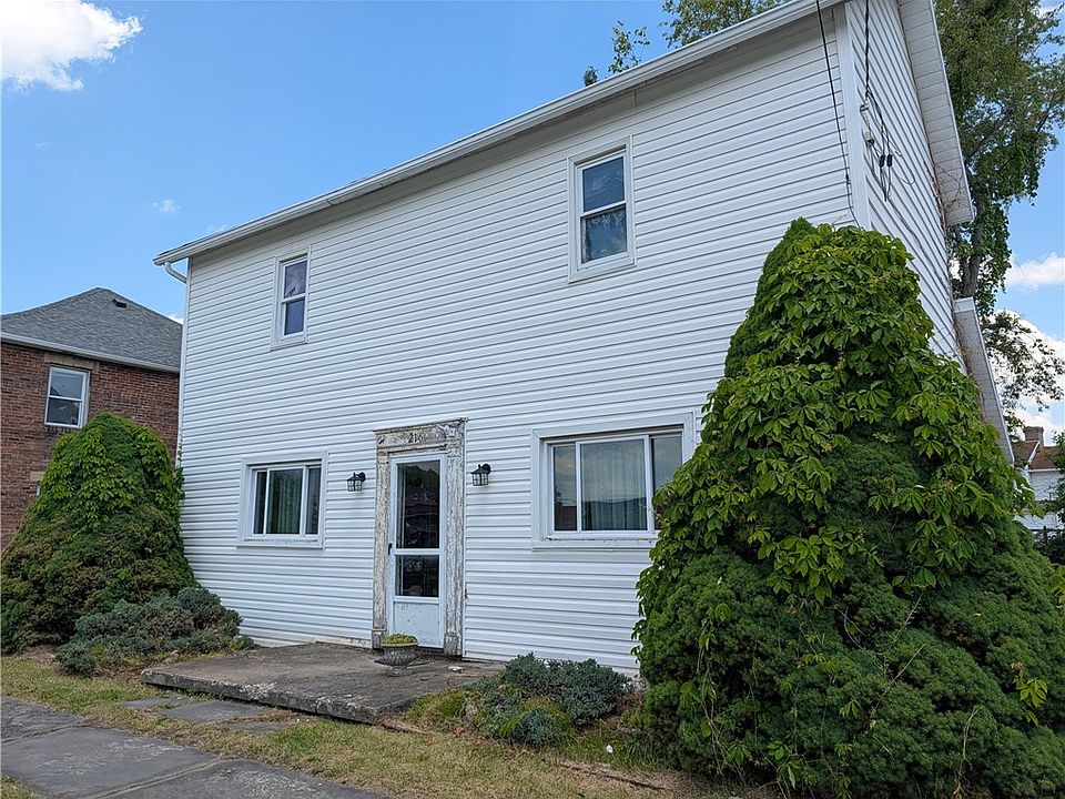 1st image of 216 Wayne St