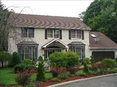 8 Michael Ct, Roslyn, NY, 11576