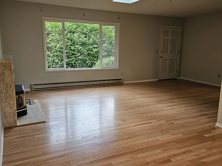 4160 Haven St — Photo 11