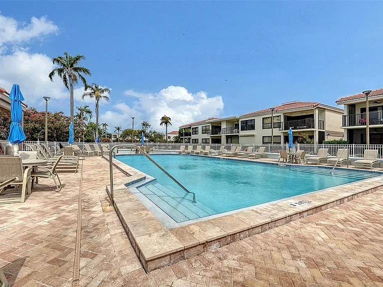 Heated pool;)