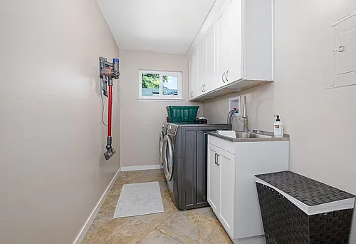 1666 Clayton Way Photo 1
