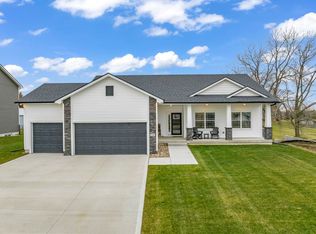 2202 Ash Tree Dr, Winterset, IA 50273