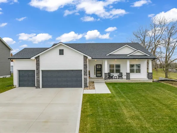 2202 Ash Tree Dr, Winterset, IA 50273