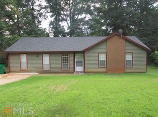 3905 Wood Path Ln, Stone Mountain, GA 30083