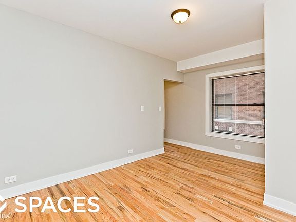 3rd image of 820 W Cuyler Ave #824-314