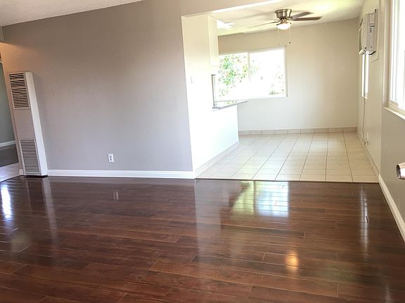 2nd image of 520 E Hurst St