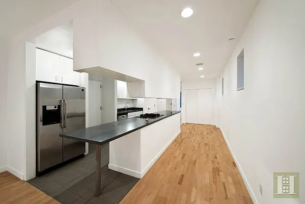 Rented by Halstead Real Estate | media 27