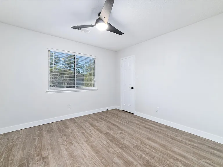 20415 Longspring Dr — Photo 19