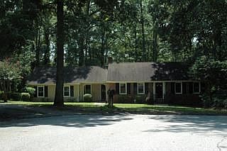 2nd image of 116 Woodcrest Ct