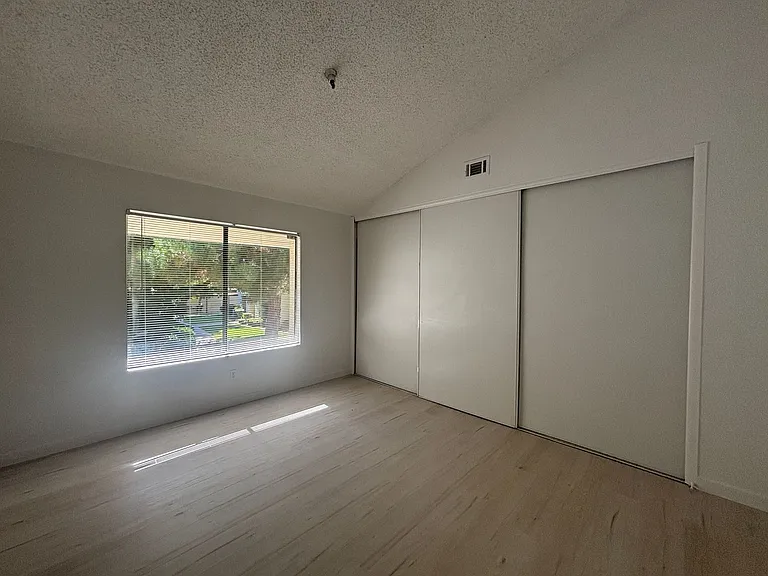 44436 15th St E #5 — Photo 20