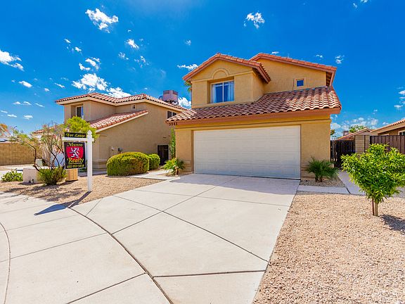 5th image of 3223 E Poinsettia Dr