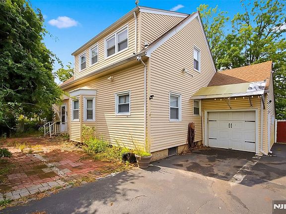 2nd image of 241 Outwater Lane