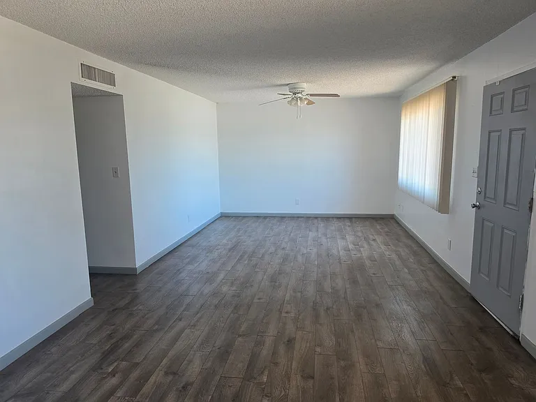 1160 Jasper Ave — Photo 2