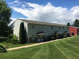 6896 Reynolds Mill Rd, Seven Valleys, PA 17360