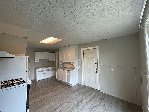 4th image of 18 Germain St #3