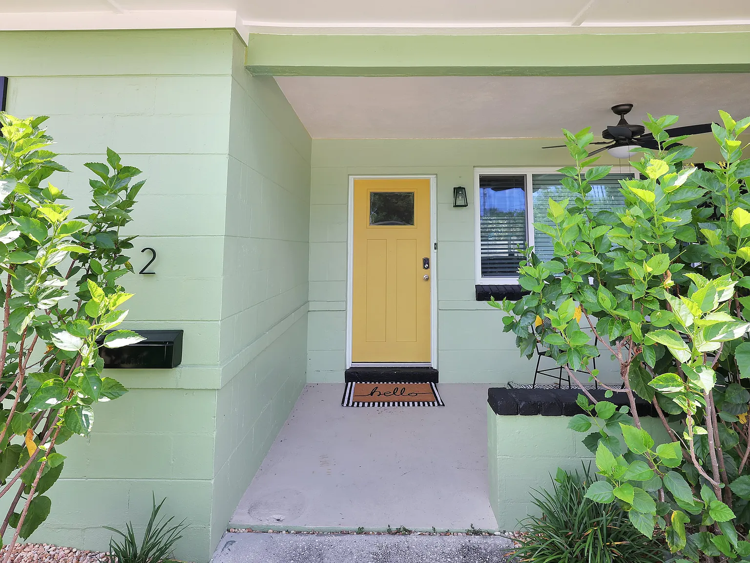 2 bed, 1000 sqft, $2,325 — Photo 2