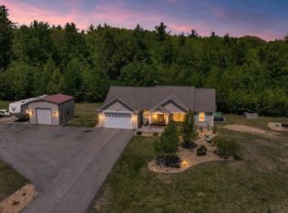 9 Old Beaver Rd, New Ipswich, NH 03071