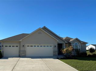 692 Lost Canyon Blvd, Wentzville, MO 63385