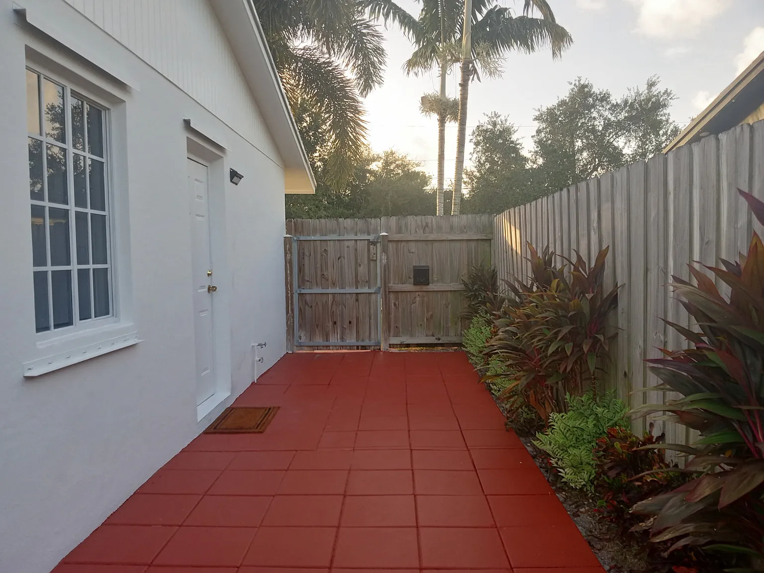 1 bed, 550 sqft, $1,350 — Photo 3