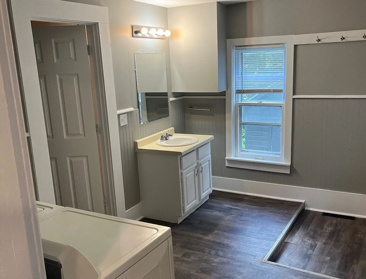 3 bed, $1,350 — Photo 3