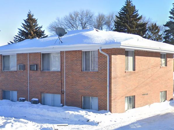 32 10th Ave N