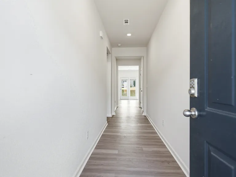 582 Walnut Grove Way — Photo 4