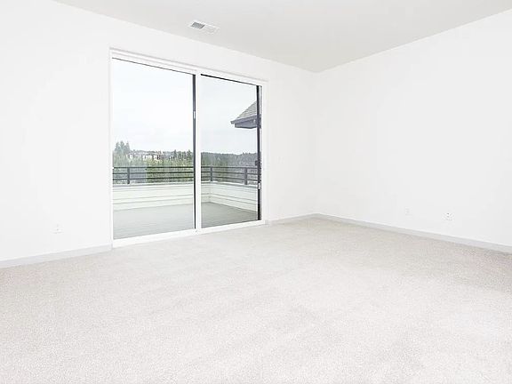 3rd image of 2426 W Centennial Pl