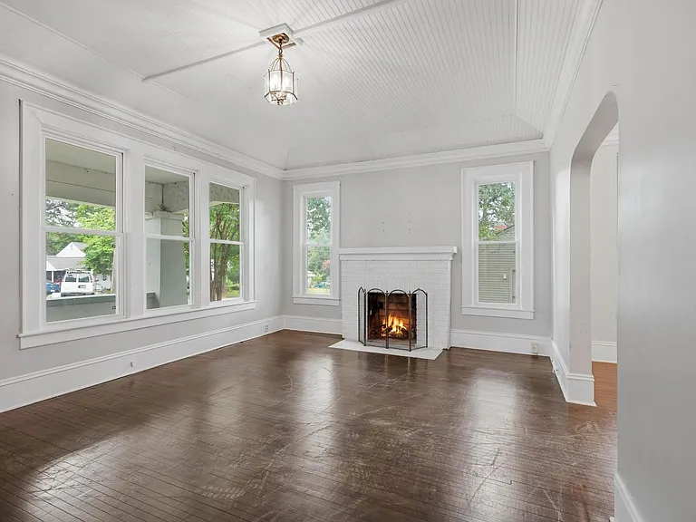 1623 Enolam Blvd SE — Photo 8