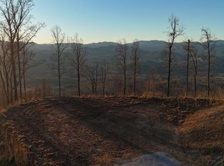 572 Fulcher Summit Dr, Franklin, NC 28734