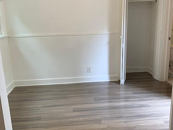 5th image of 7604 Lexington Ave #1/2