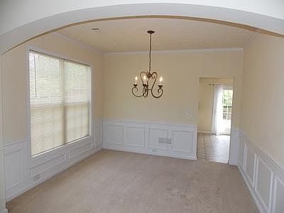 5th image of 908 Clairidge Elm Trl