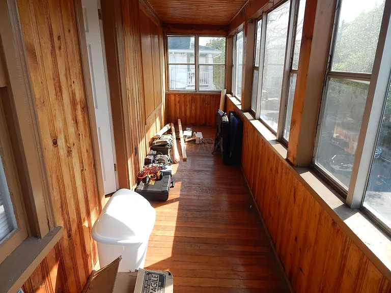65 Boston Ave — Photo 2